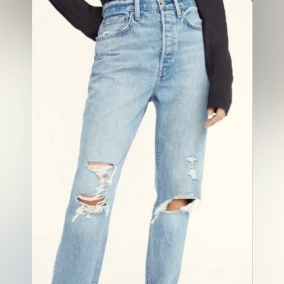 Denim Forum | The BF Highrise Loose 28L  Aritzia Distressed Woman Jean | Size 26 - Picture 2 of 16